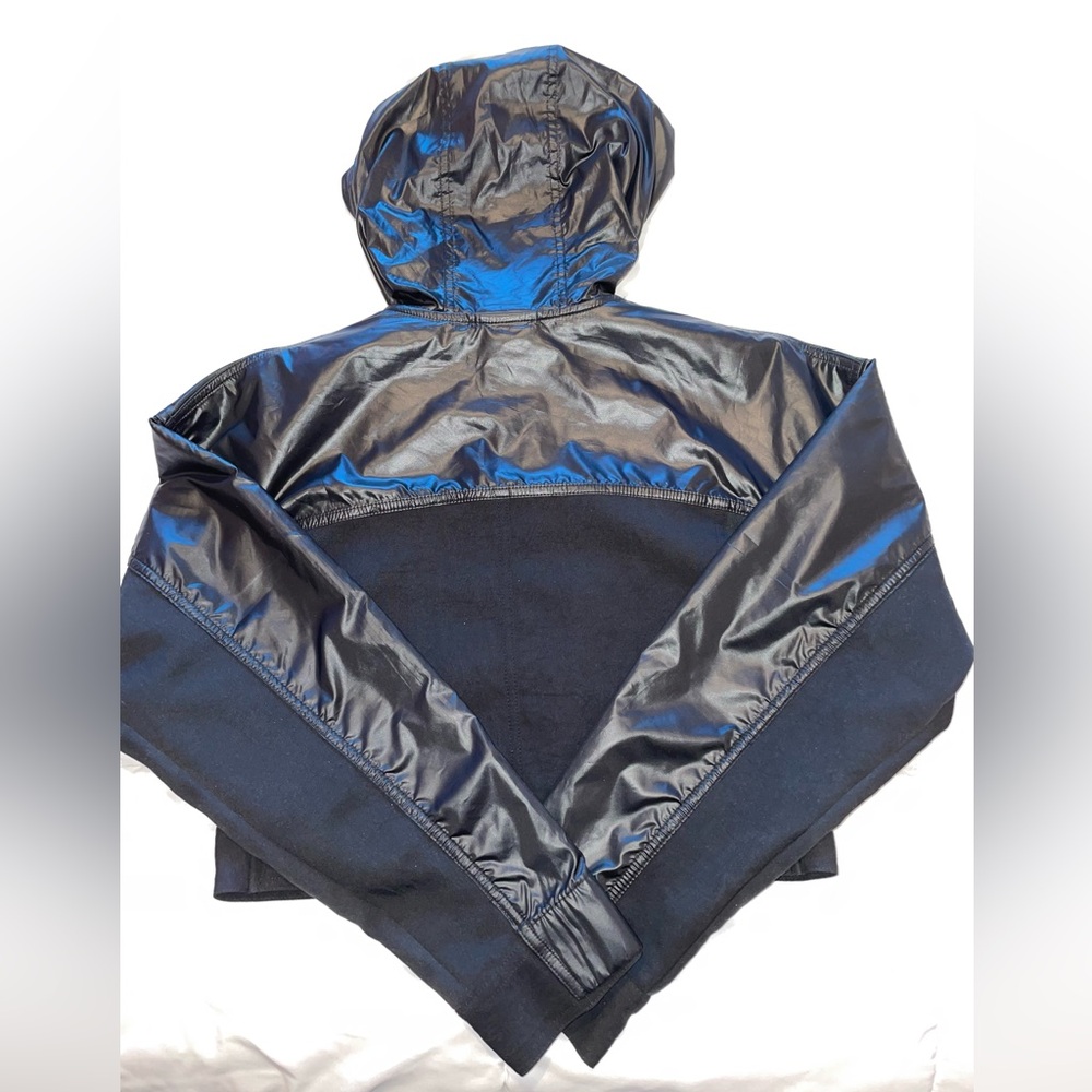 Nike jacket - Picture 2 of 3